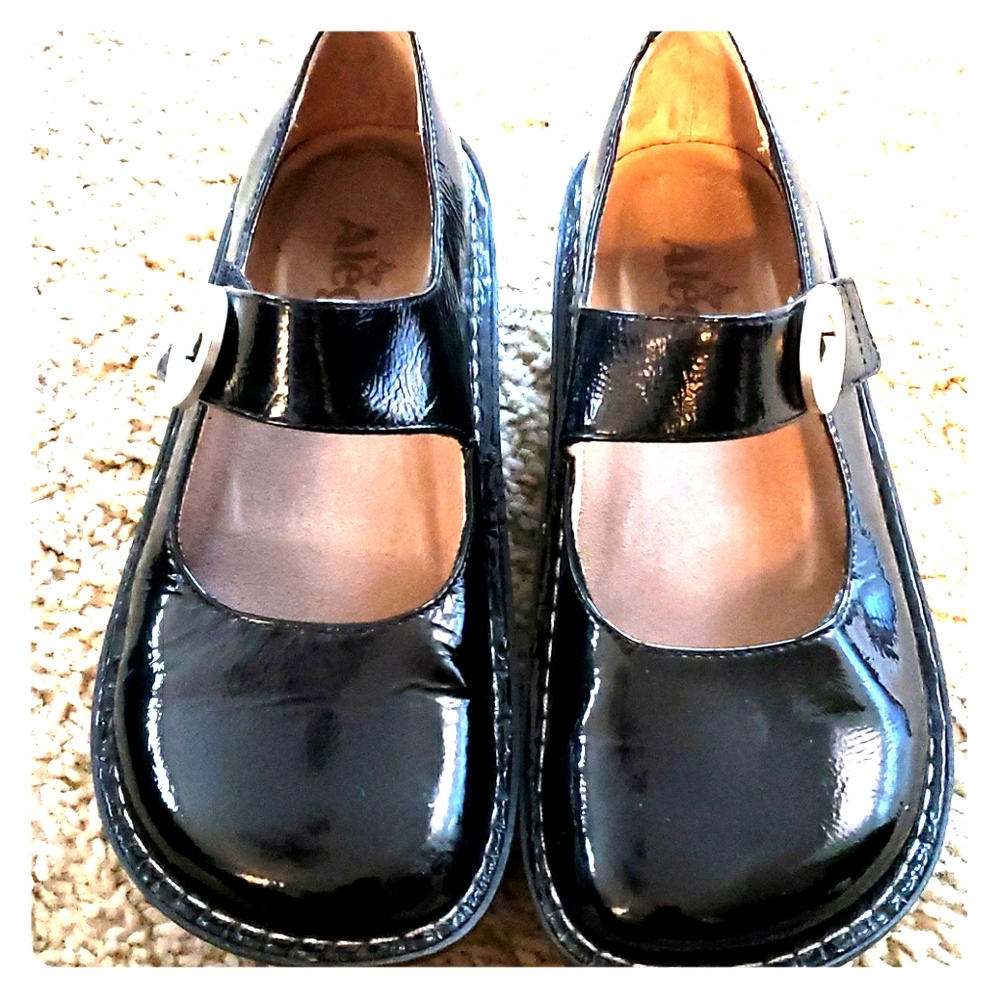 Black Patent Alegria Mary Janes
